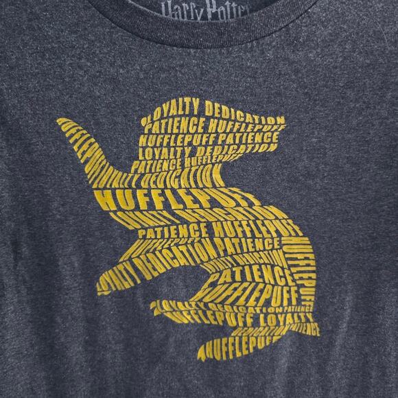 Warner Bros. Harry Potter Hufflepuff Badger Tee size Juniors XL - Picture 2 of 4